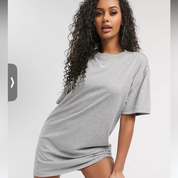 Nike t-shirt dress - Picture 8 of 10